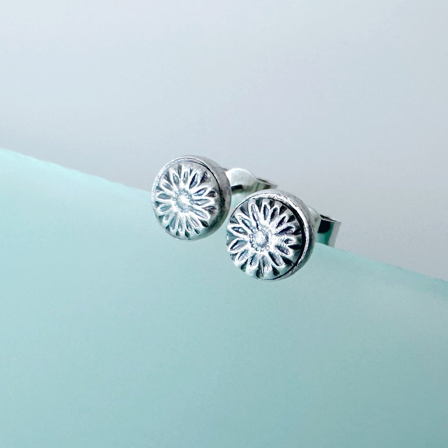 Daisy Stud Earrings - MaisyPlum