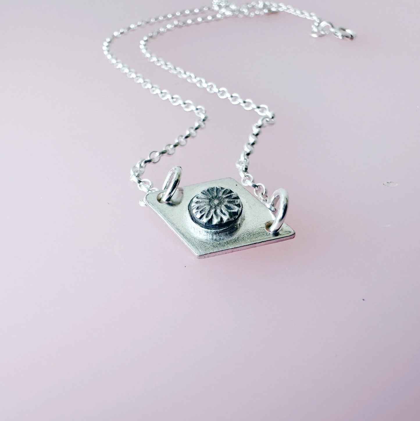 Recycled Silver Daisy Pendant Necklace - MaisyPlum